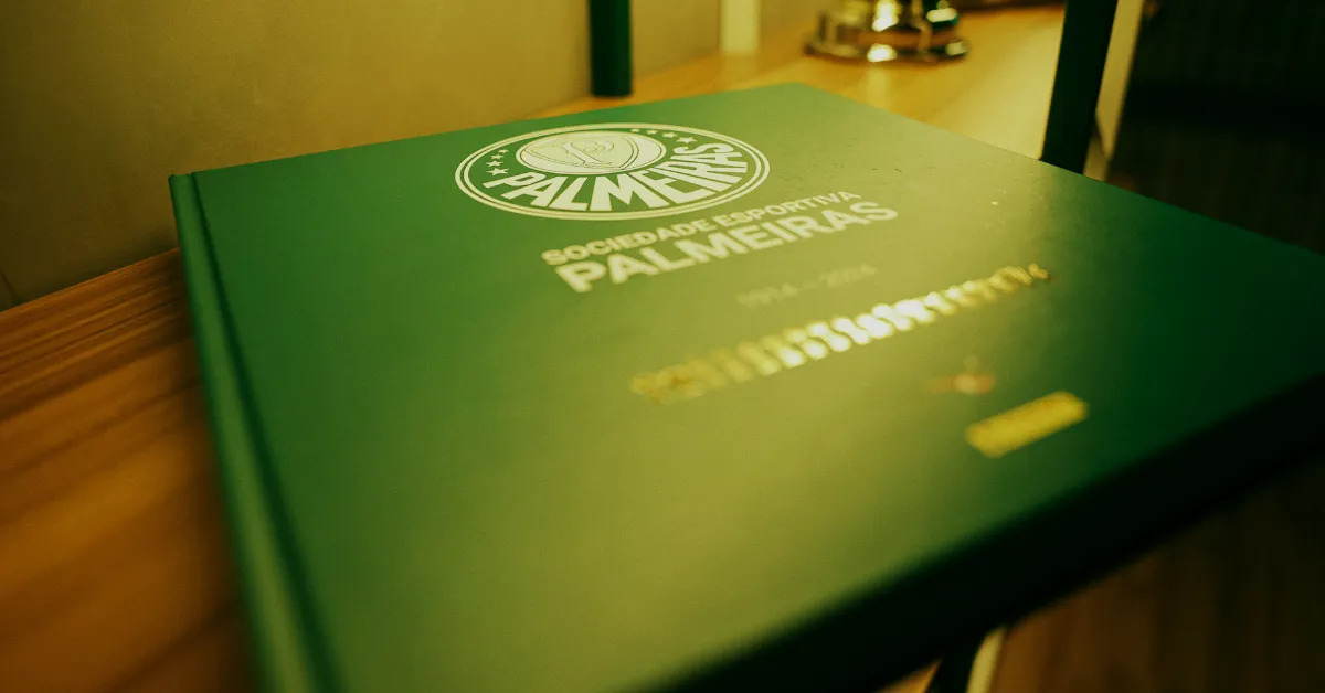 Um mergulho na história do Palmeiras: Adquira o livro oficial do clube