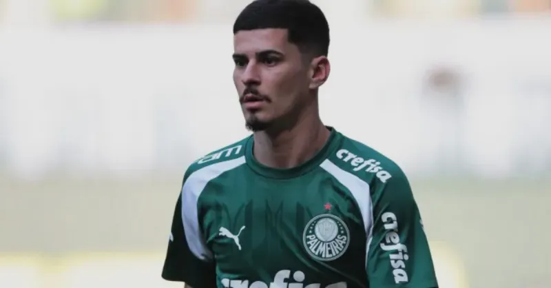 Rômulo Fica no Palmeiras: Empresário Desmente Rumores de Transferência