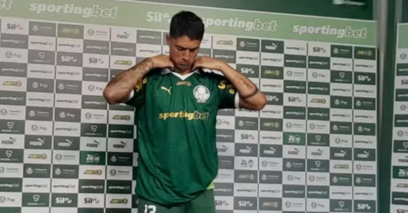 Emi Martínez: Impacto imediato e ascensão no Palmeiras